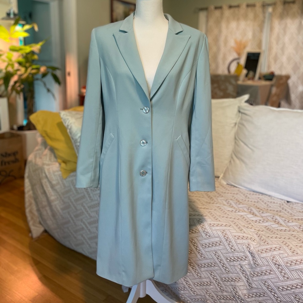 Elegant Women's Trench Coat in Light Blue